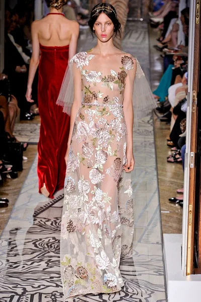 Look 38